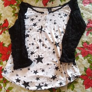 Medium star lace shirt